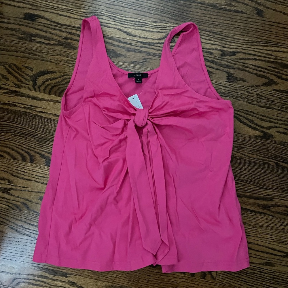 Tie front tank